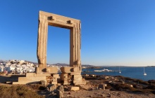 Traversée pour Naxos - Portara du temple d'Apollon - Chora